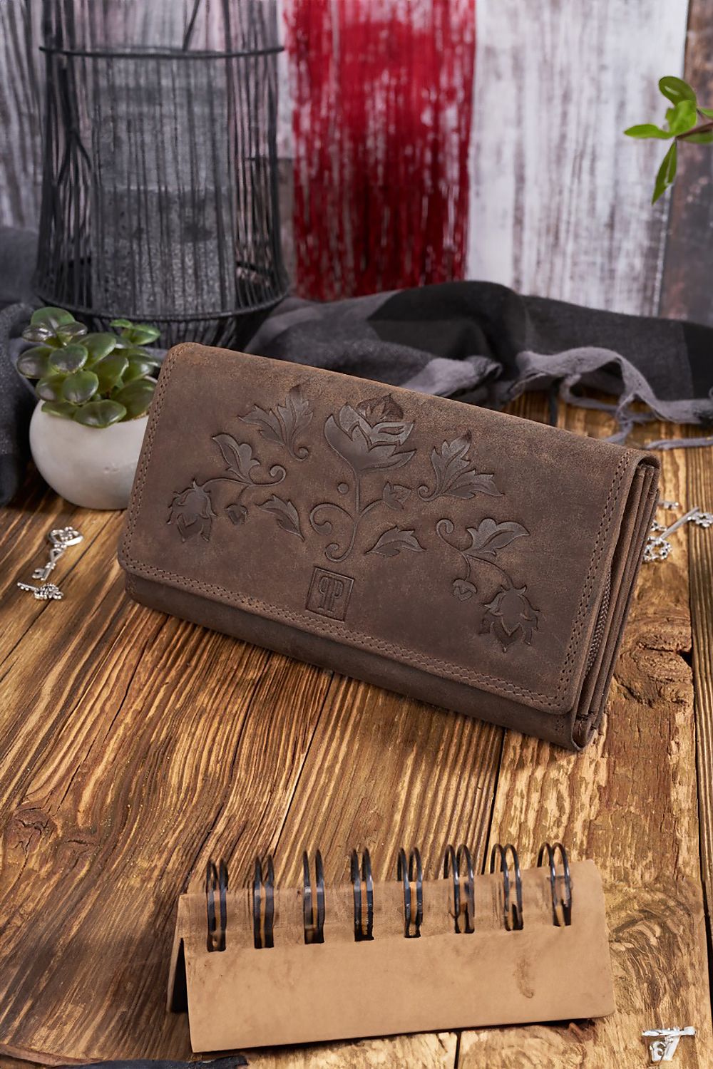  Women`s wallet model 191554 Galanter 