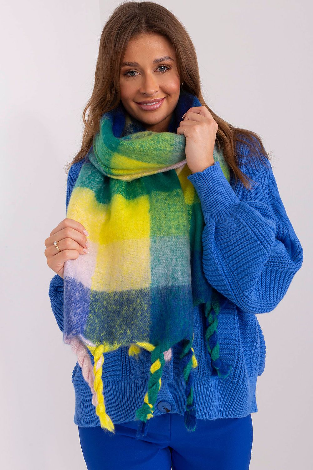  Shawl model 191706 AT 