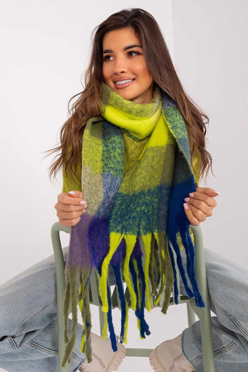  Shawl model 191723 AT 