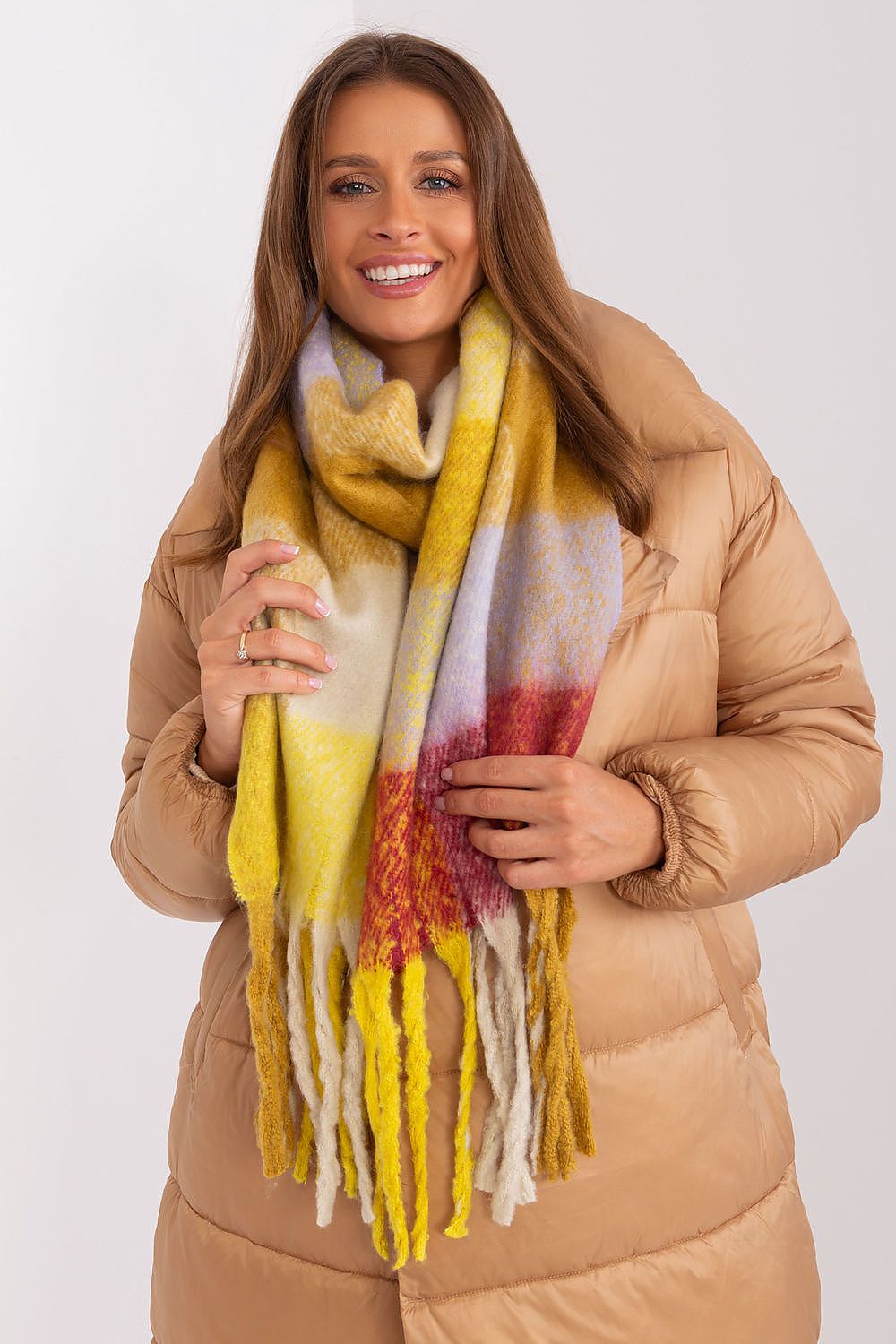 Shawl model 191730 AT 